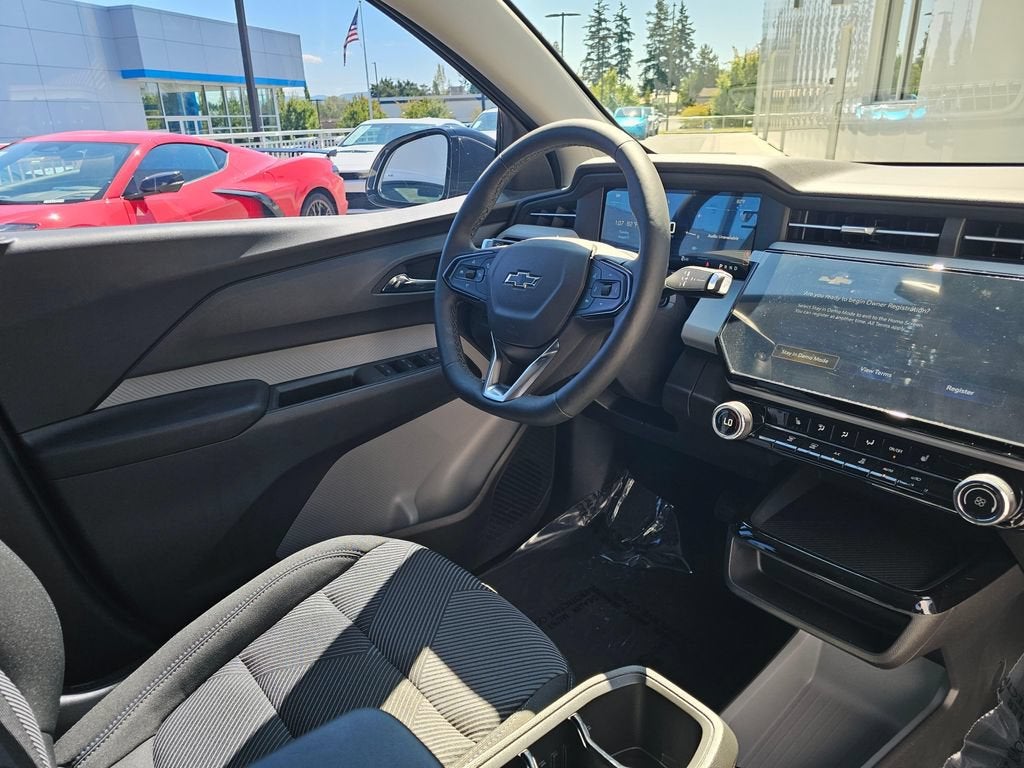 2027 Chevrolet Bolt LT - Photo 10