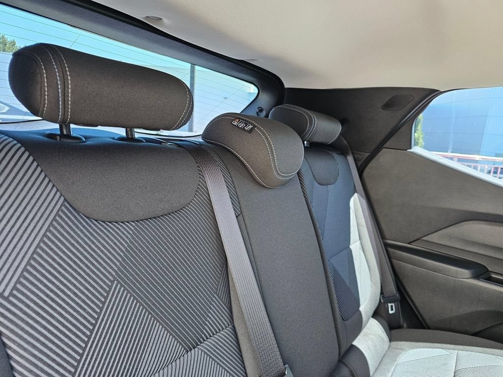 2027 Chevrolet Bolt LT - Photo 13