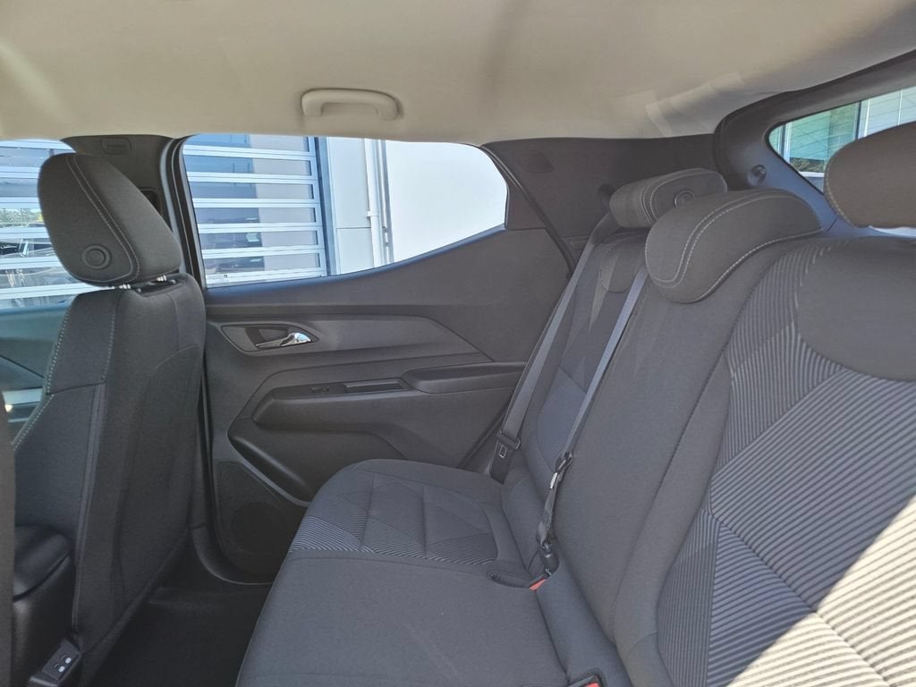 2027 Chevrolet Bolt LT - Photo 19