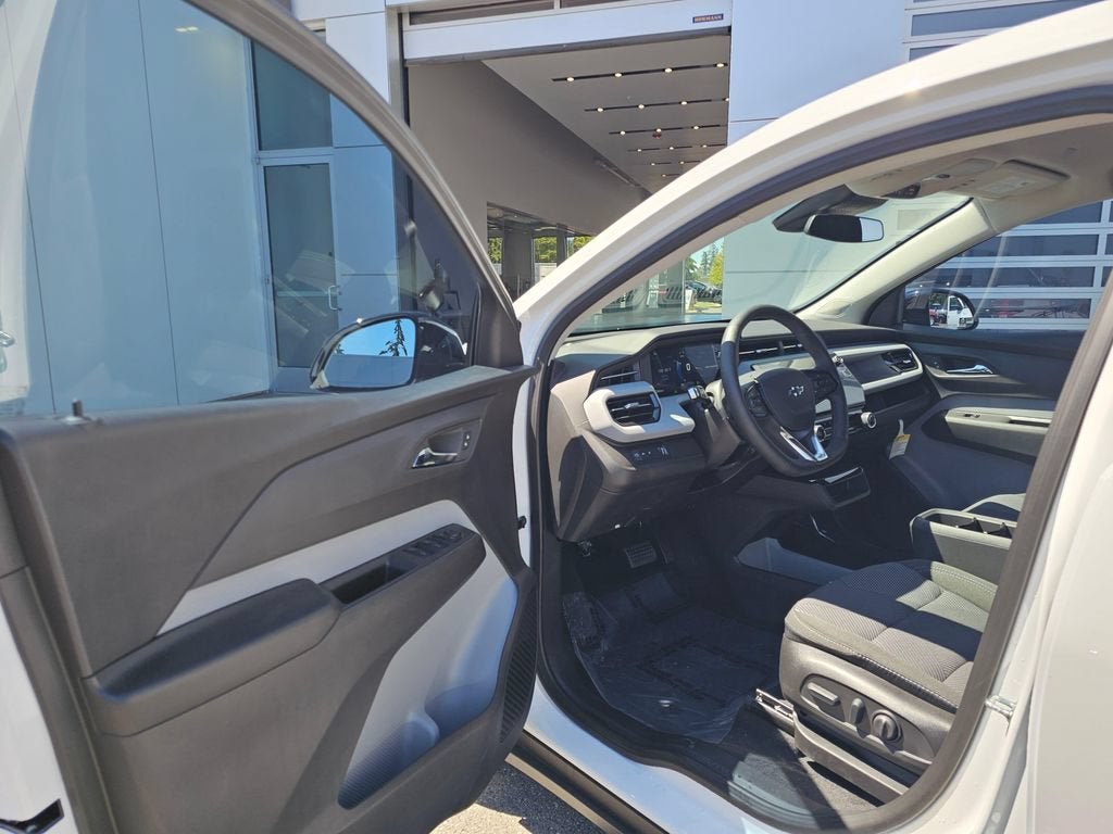 2027 Chevrolet Bolt LT - Photo 22