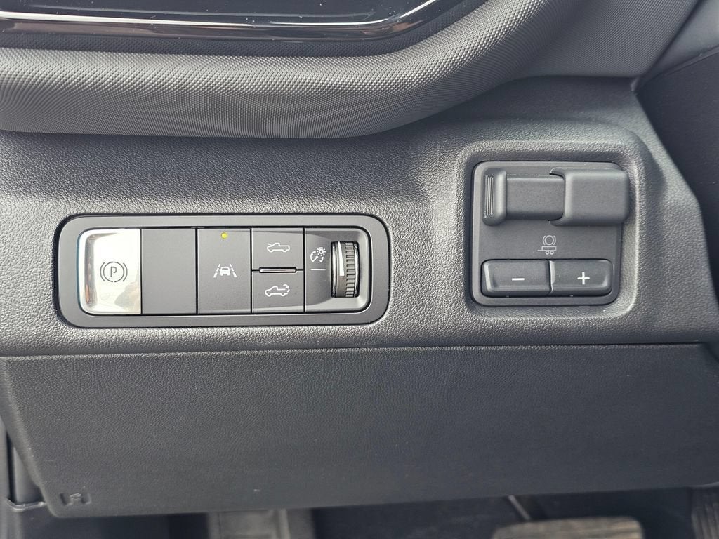 2026 Chevrolet Silverado EV Trail Boss - Max Range