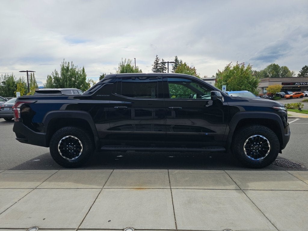 2026 Chevrolet Silverado EV Trail Boss - Max Range