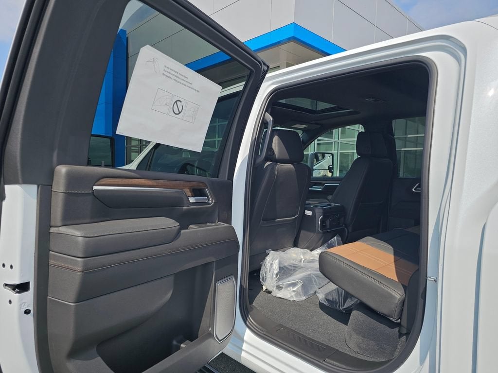 2026 Chevrolet Silverado 3500 HD High Country DRW