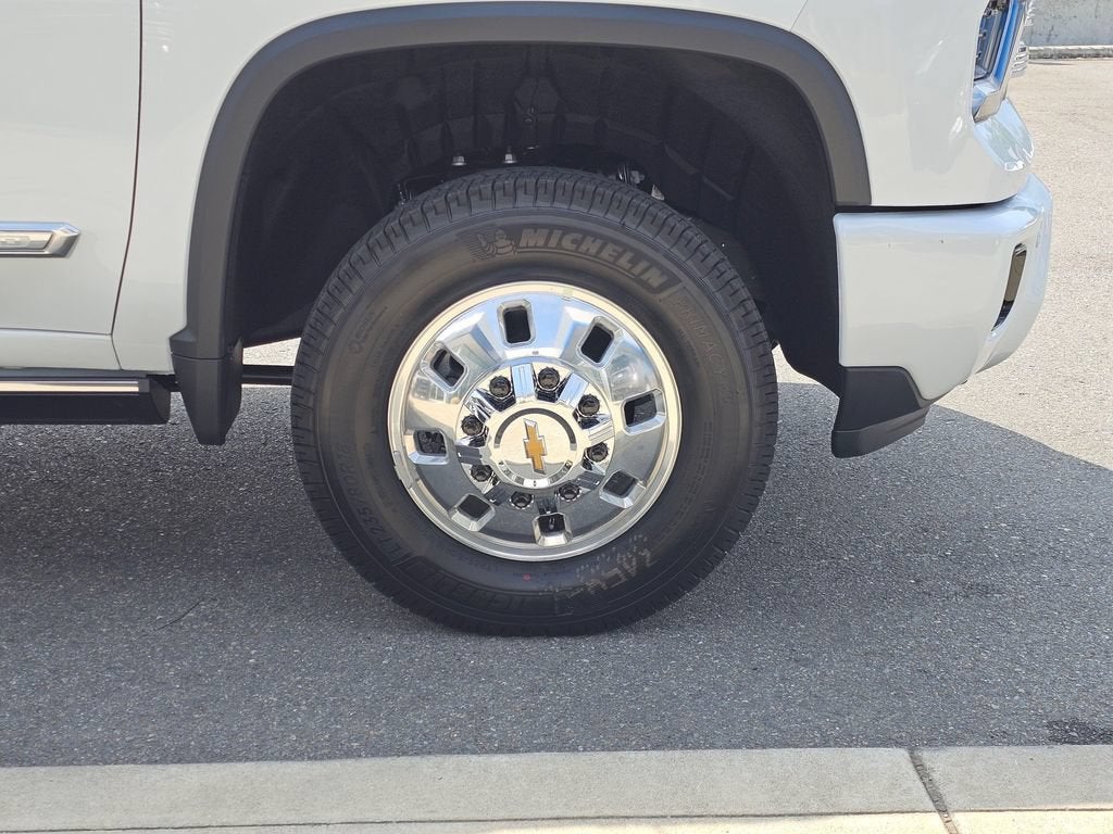 2026 Chevrolet Silverado 3500 HD High Country DRW