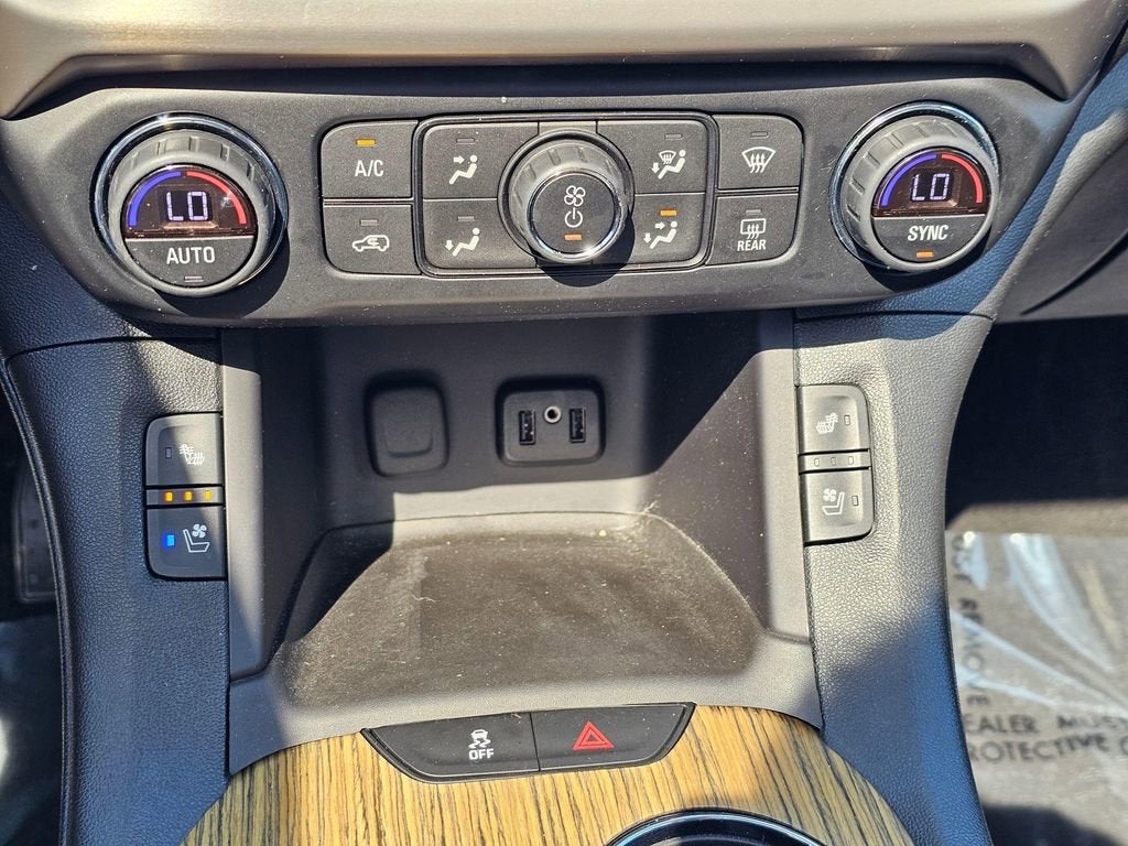 2017 GMC Acadia Denali