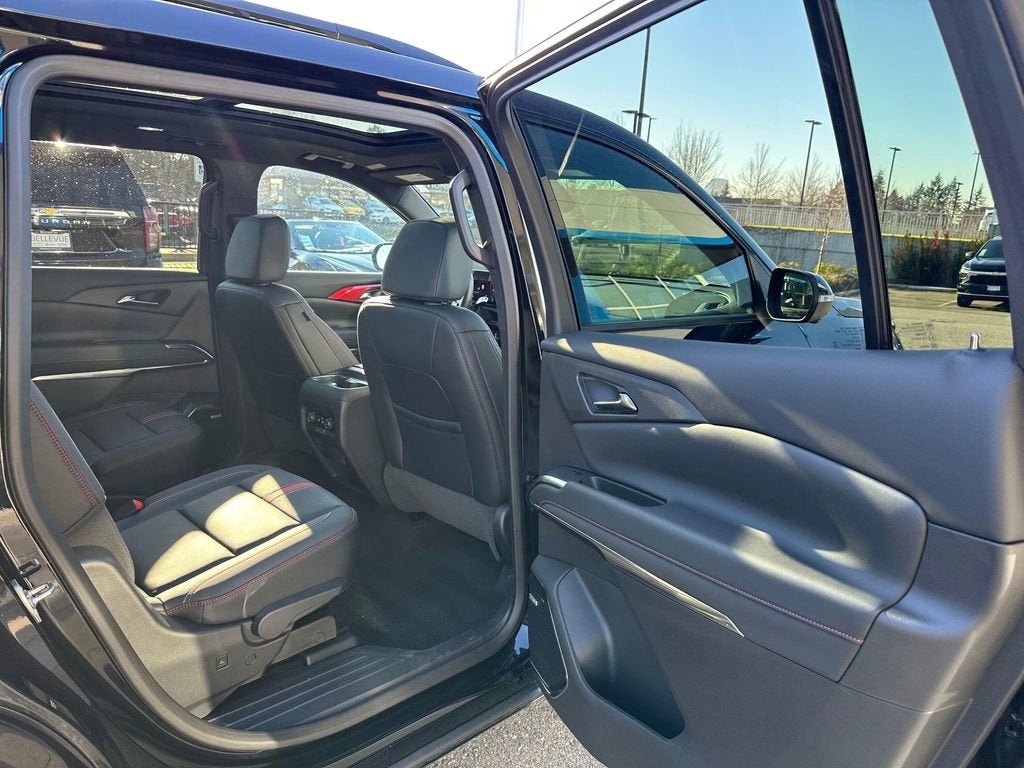 2025 Chevrolet Traverse RS