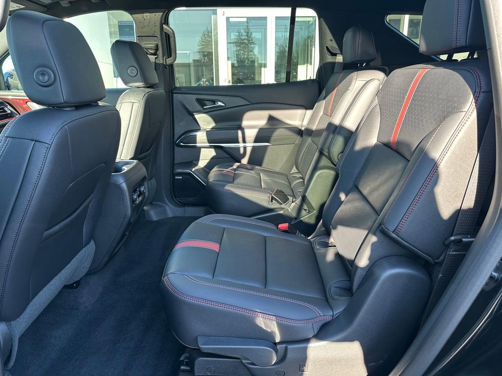 2025 Chevrolet Traverse RS