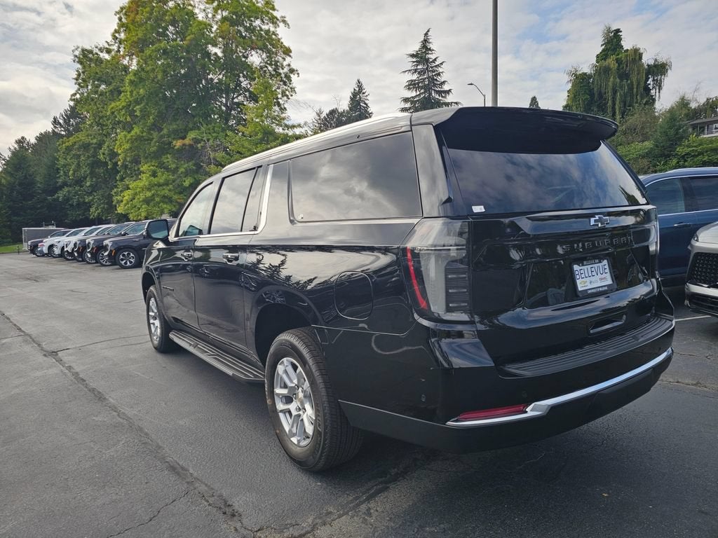 2026 Chevrolet Suburban LT