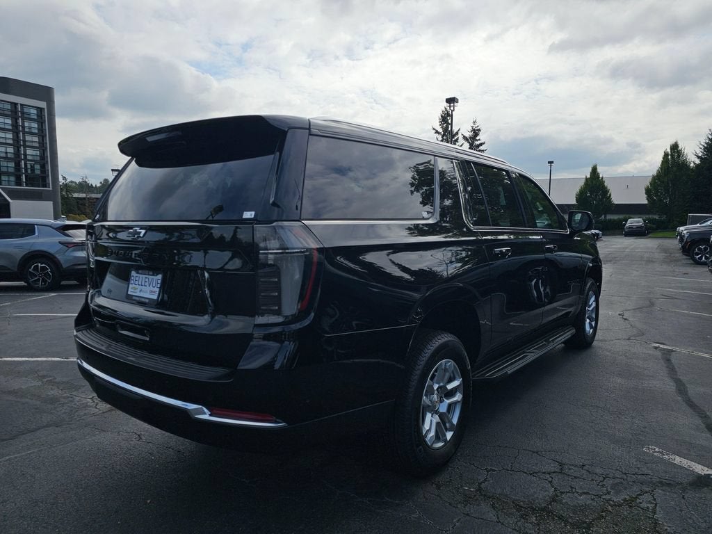 2026 Chevrolet Suburban LT