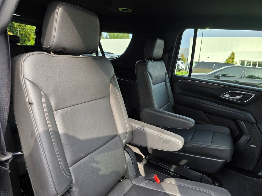 2022 Chevrolet Suburban LT