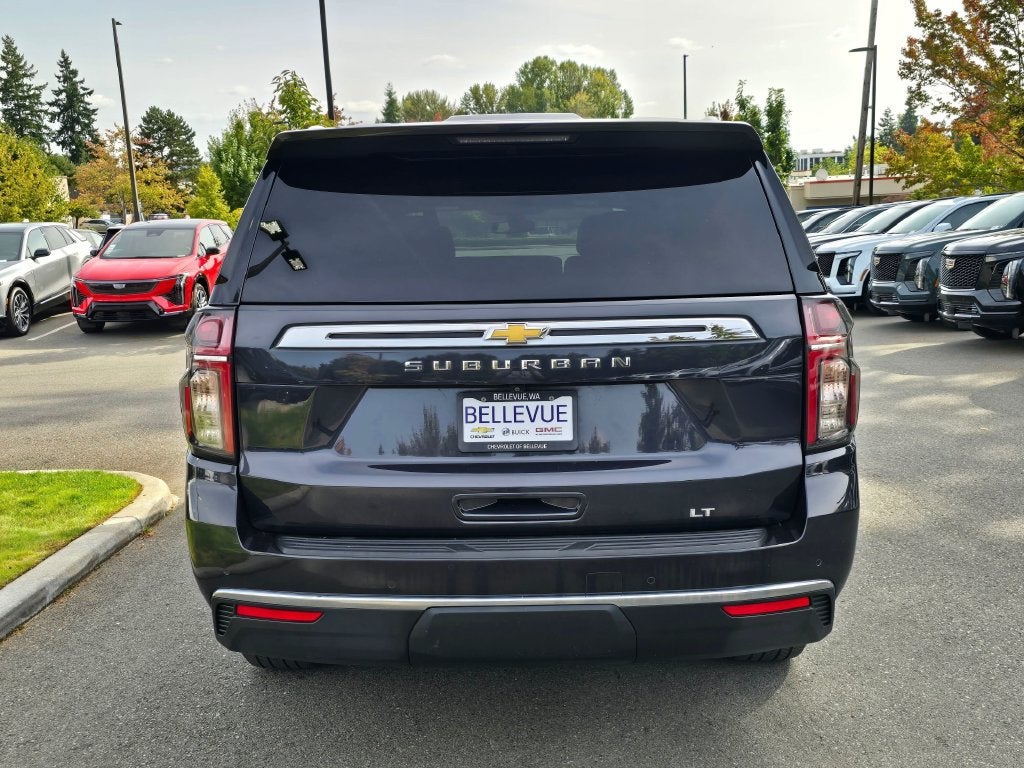 2022 Chevrolet Suburban LT