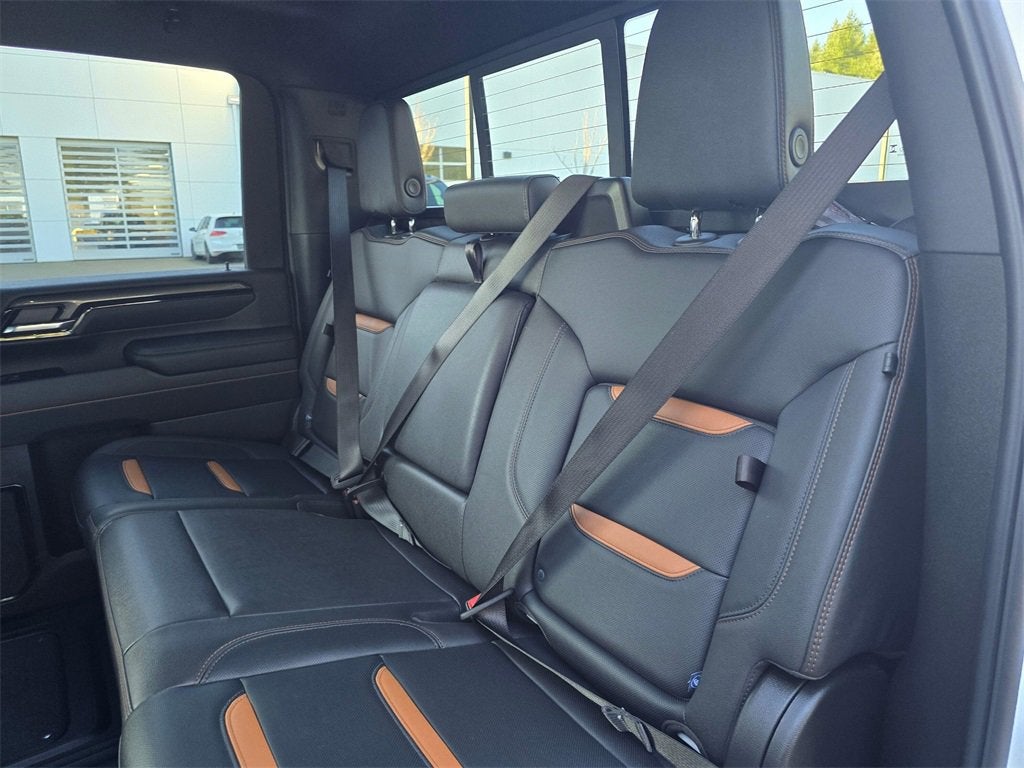 2025 GMC Sierra 3500 HD AT4