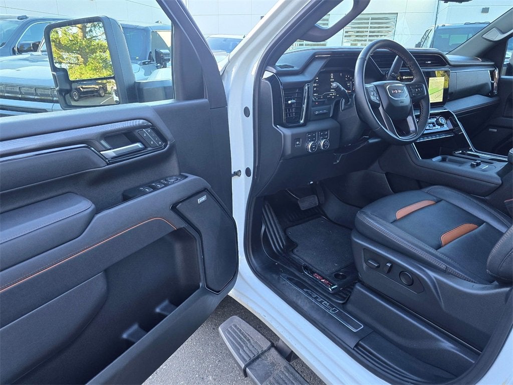 2025 GMC Sierra 3500 HD AT4