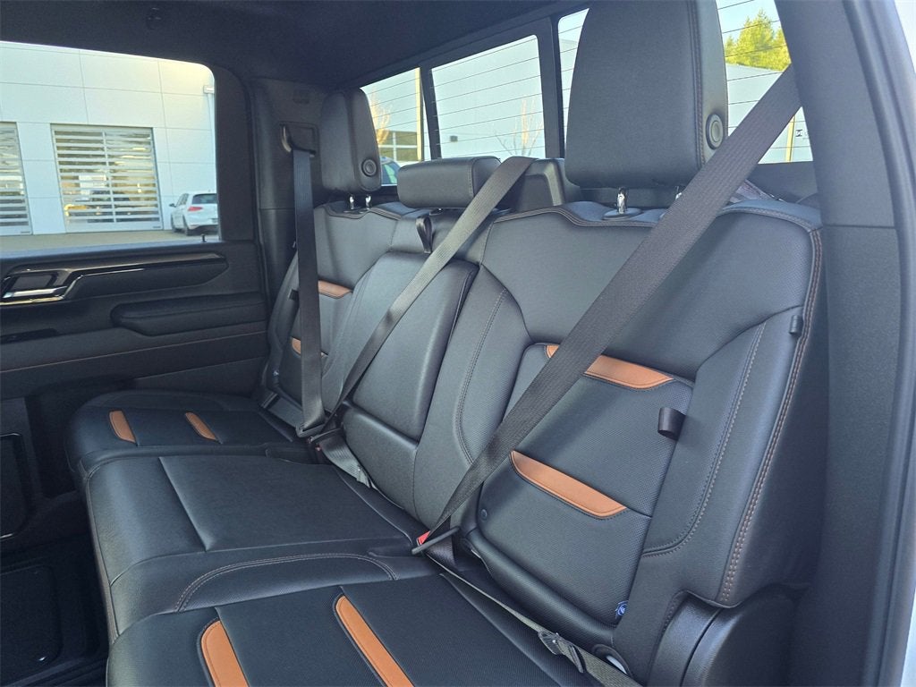 2025 GMC Sierra 3500 HD AT4