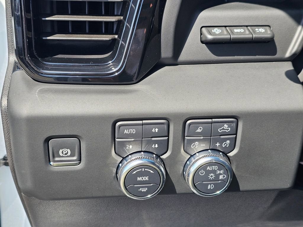 2024 GMC Sierra 1500 AT4X