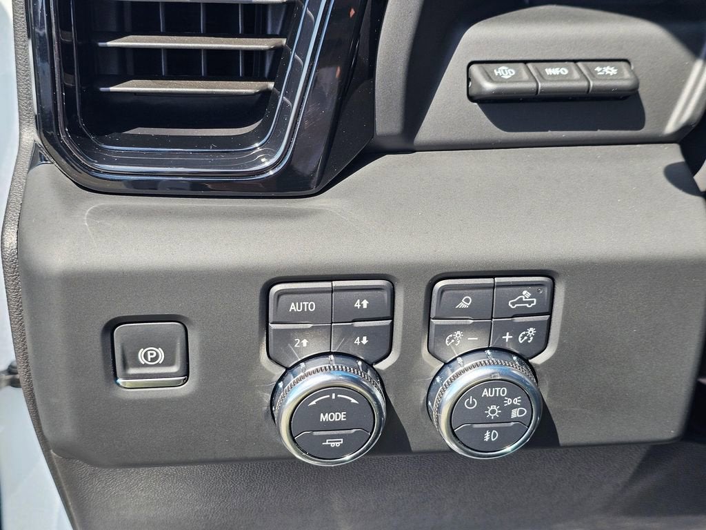 2024 GMC Sierra 1500 AT4X