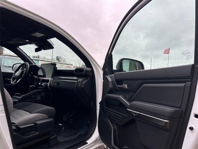 2024 Toyota Tacoma 4WD SR5