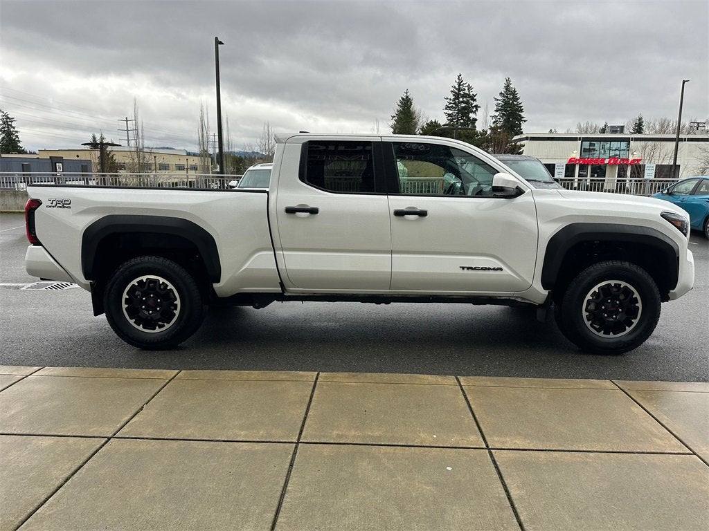 2024 Toyota Tacoma 4WD SR5