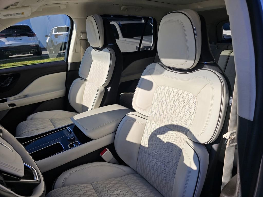 2023 Lincoln Aviator Black Label