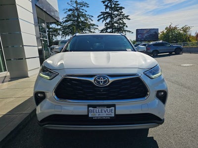 2021 Toyota Highlander Hybrid Platinum