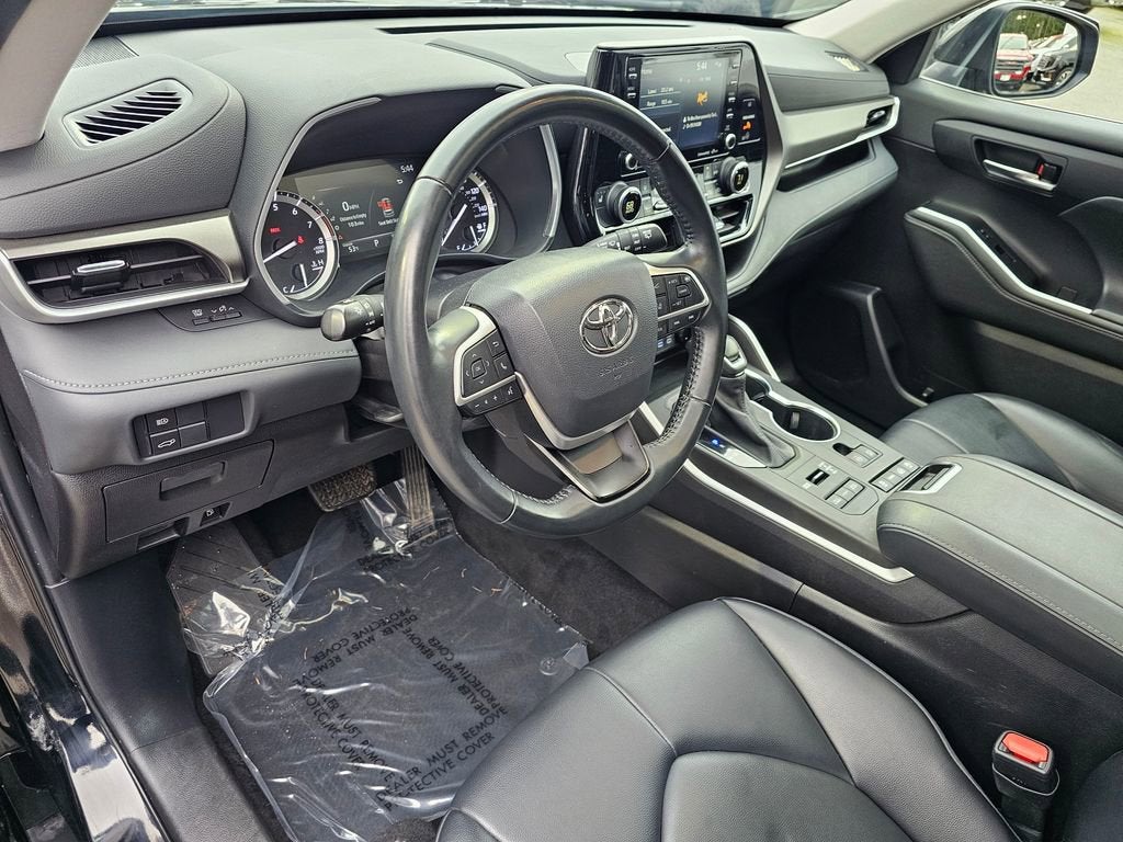 2022 Toyota Highlander XLE