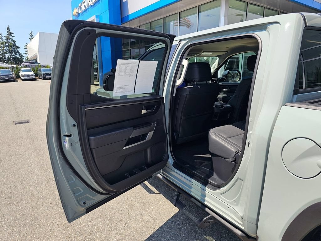 2024 Toyota Tundra 4WD SR5