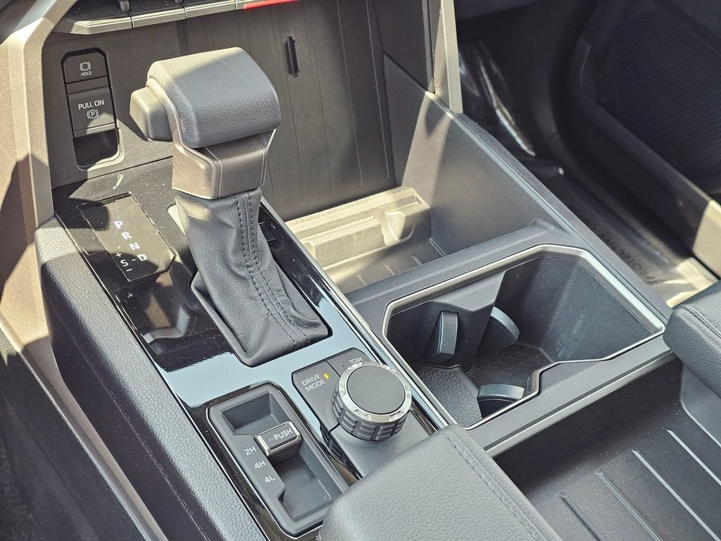 2024 Toyota Tundra 4WD SR5