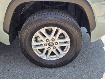 2024 Toyota Tundra 4WD SR5