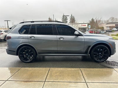 2023 BMW X7 xDrive40i
