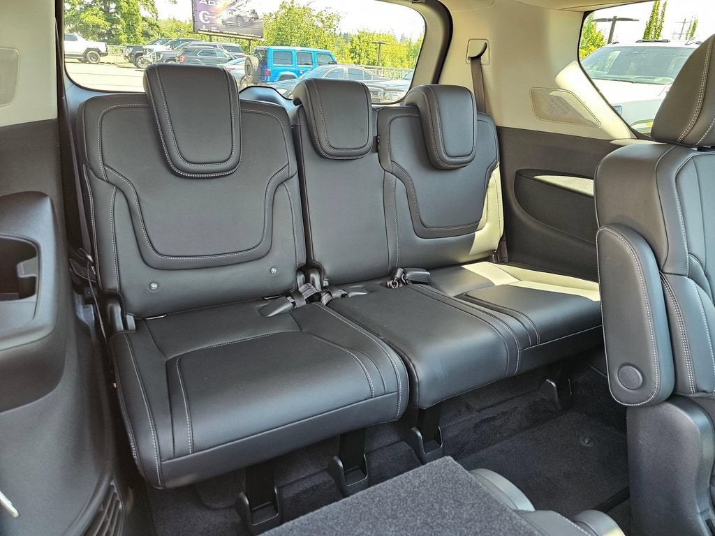 2025 INFINITI QX80 PURE