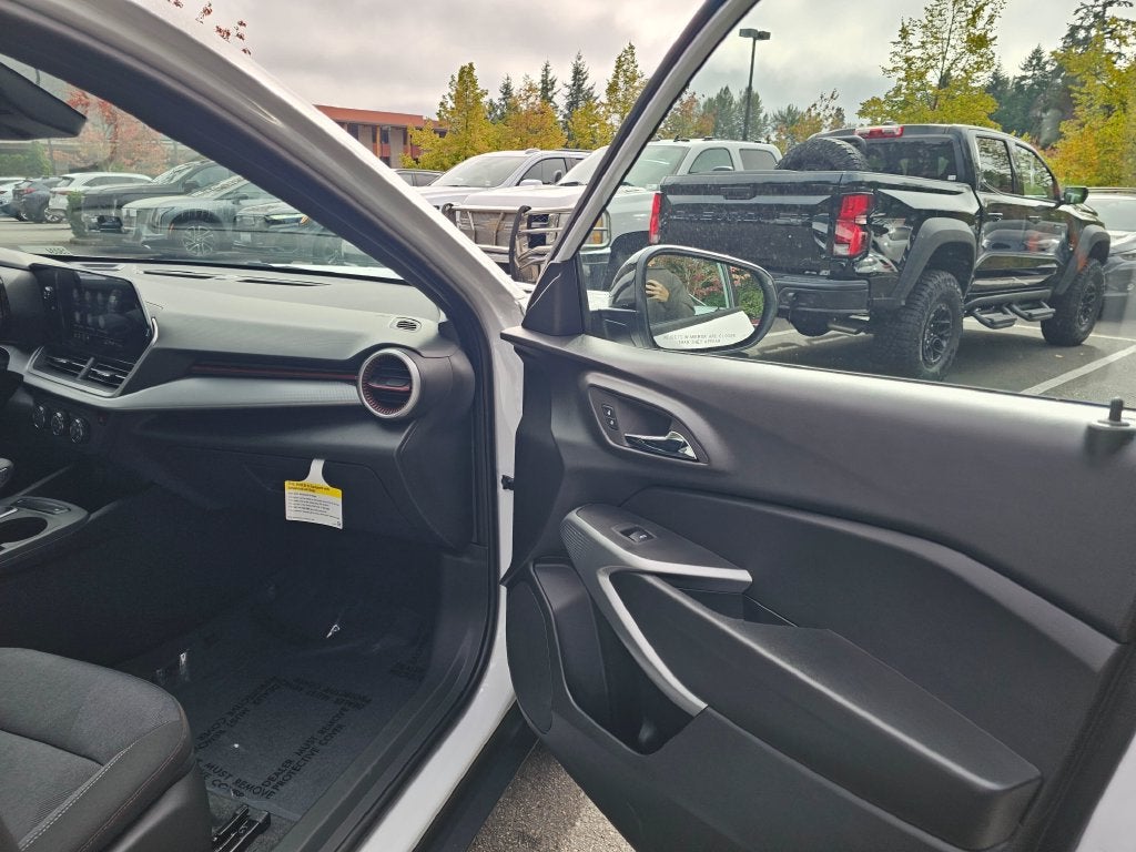 2026 Chevrolet Trax RS - Photo 11