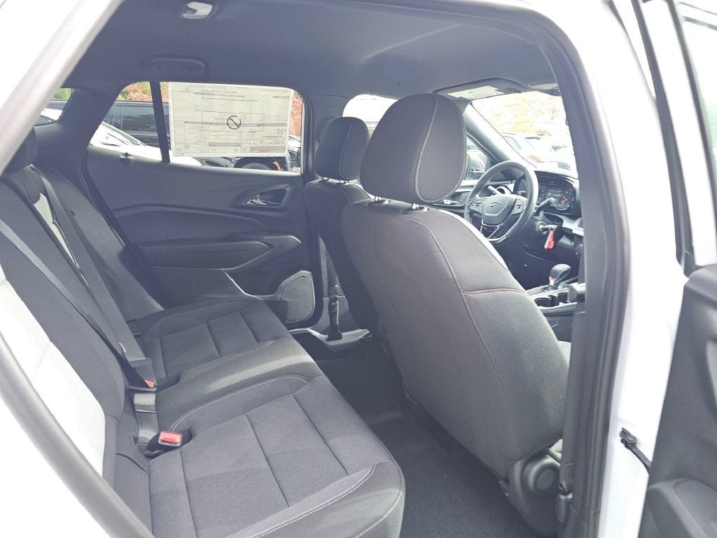 2026 Chevrolet Trax RS - Photo 13