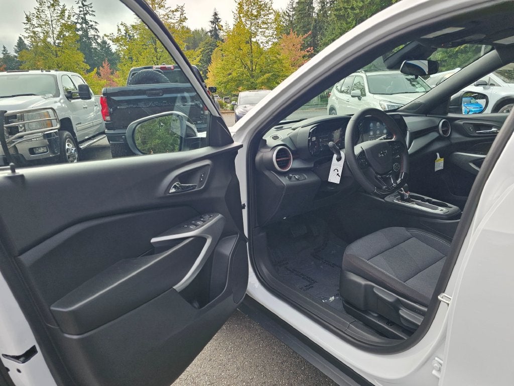 2026 Chevrolet Trax RS - Photo 21