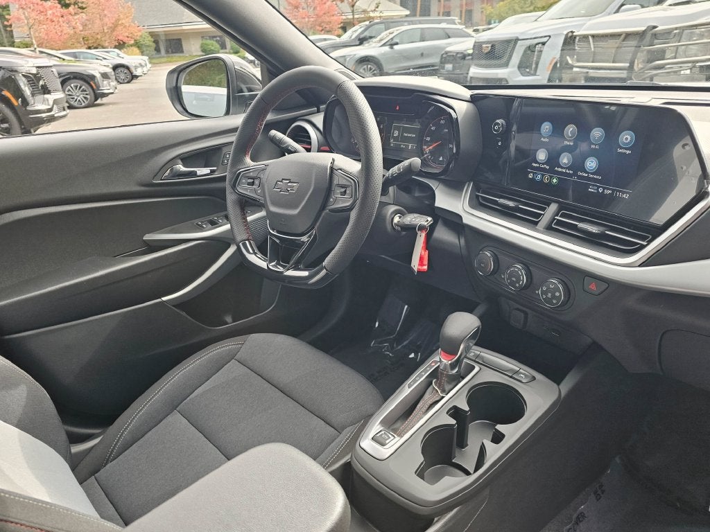 2026 Chevrolet Trax RS - Photo 9