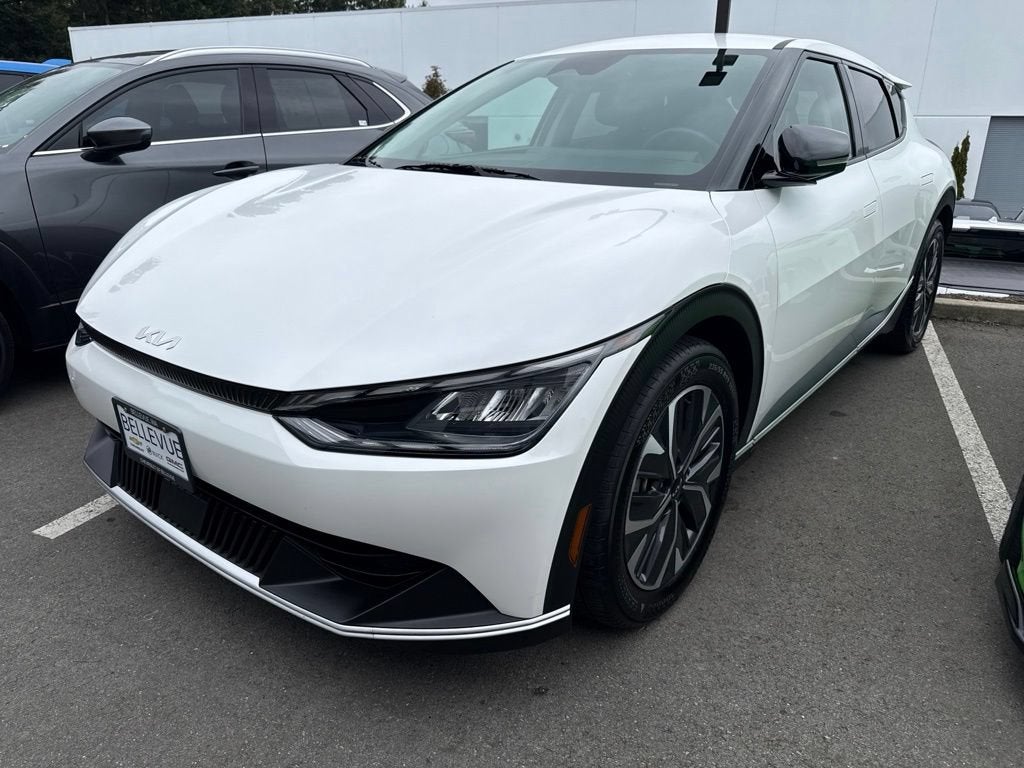 2023 Kia EV6 Light
