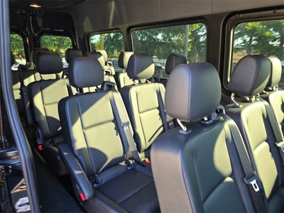 2022 Mercedes-Benz Sprinter Passenger Van 2500 High Roof V6 170" RWD