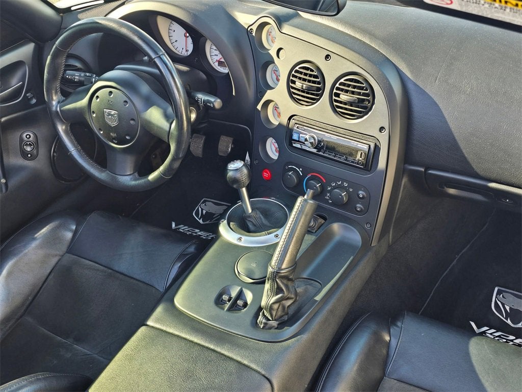2004 Dodge Viper Base