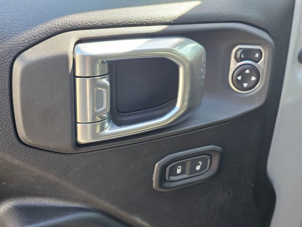 2022 Jeep Wrangler Base