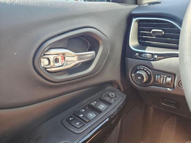 2019 Jeep Cherokee Altitude
