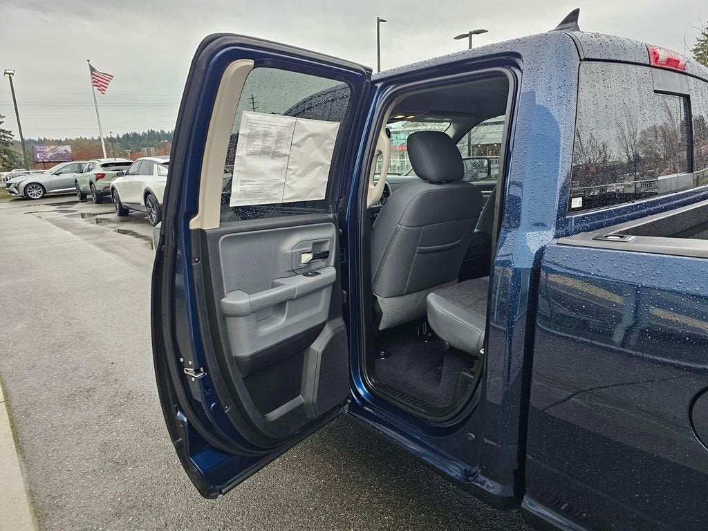 2019 RAM 1500 Classic Base