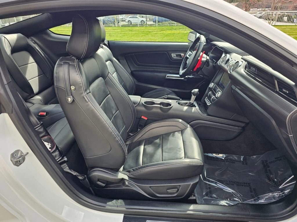 2021 Ford Mustang Base