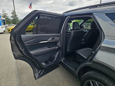 2025 Ford Explorer Base