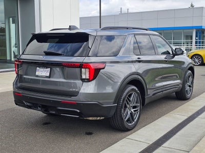 2025 Ford Explorer Base