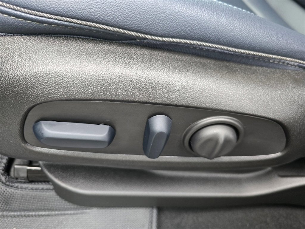 2023 Chevrolet Bolt EUV Base