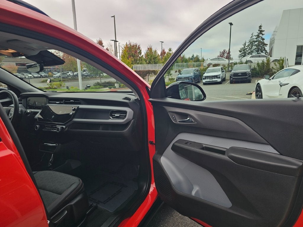 2027 Chevrolet Bolt Base