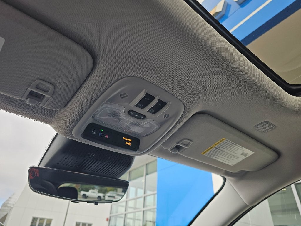 2027 Chevrolet Bolt Base