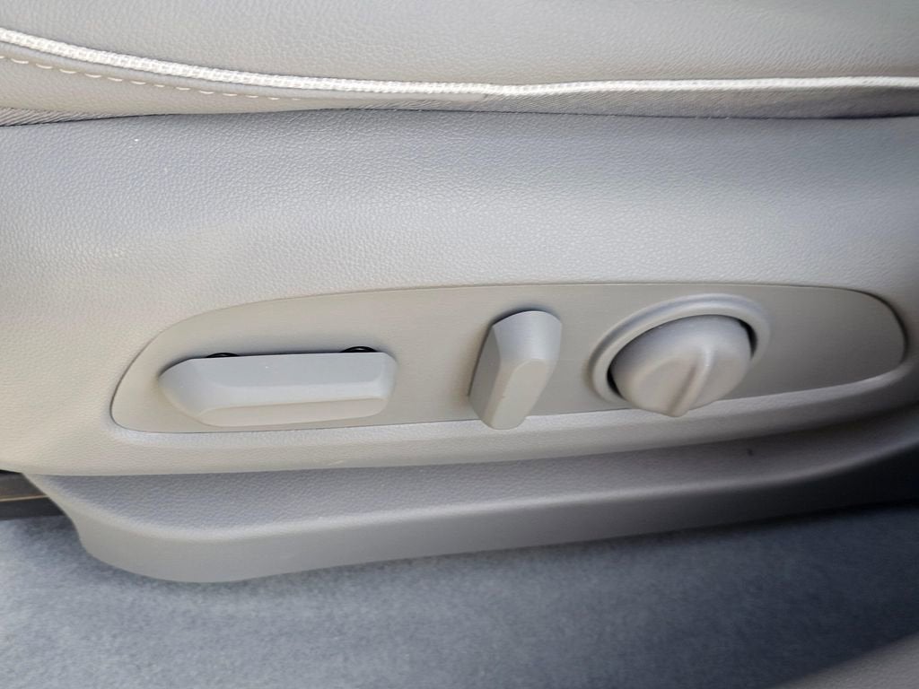 2022 Chevrolet Bolt EUV Base