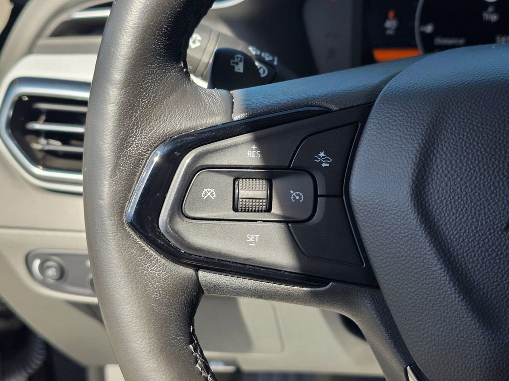 2022 Chevrolet Bolt EUV Base
