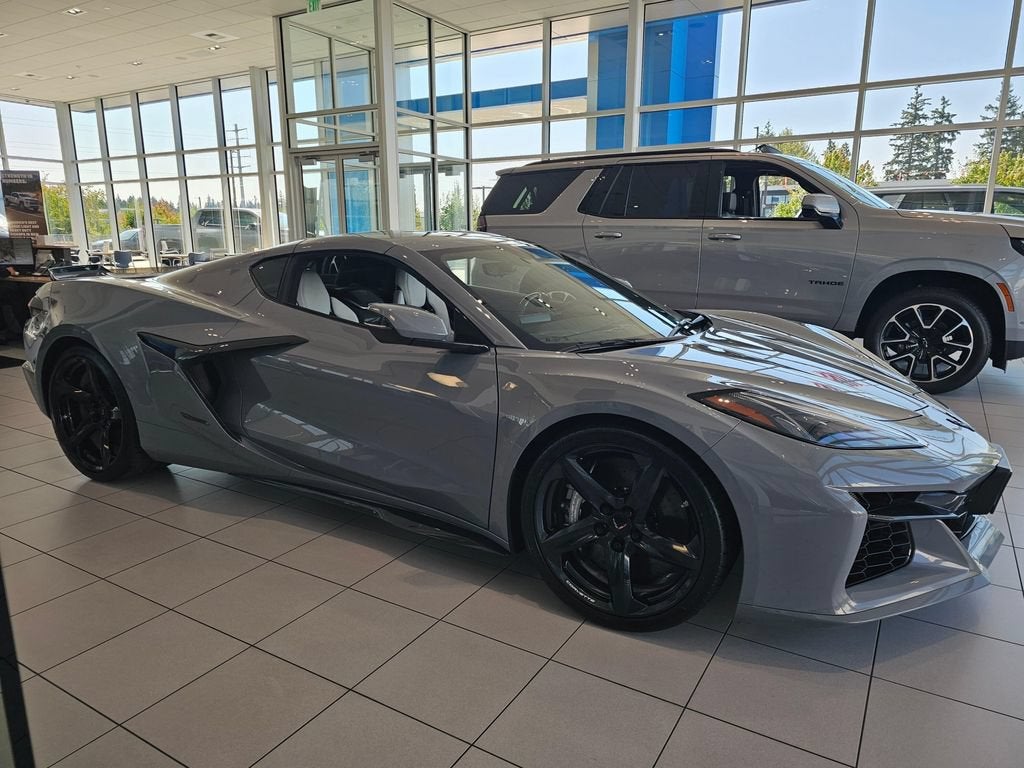 2025 Chevrolet Corvette E-Ray Base