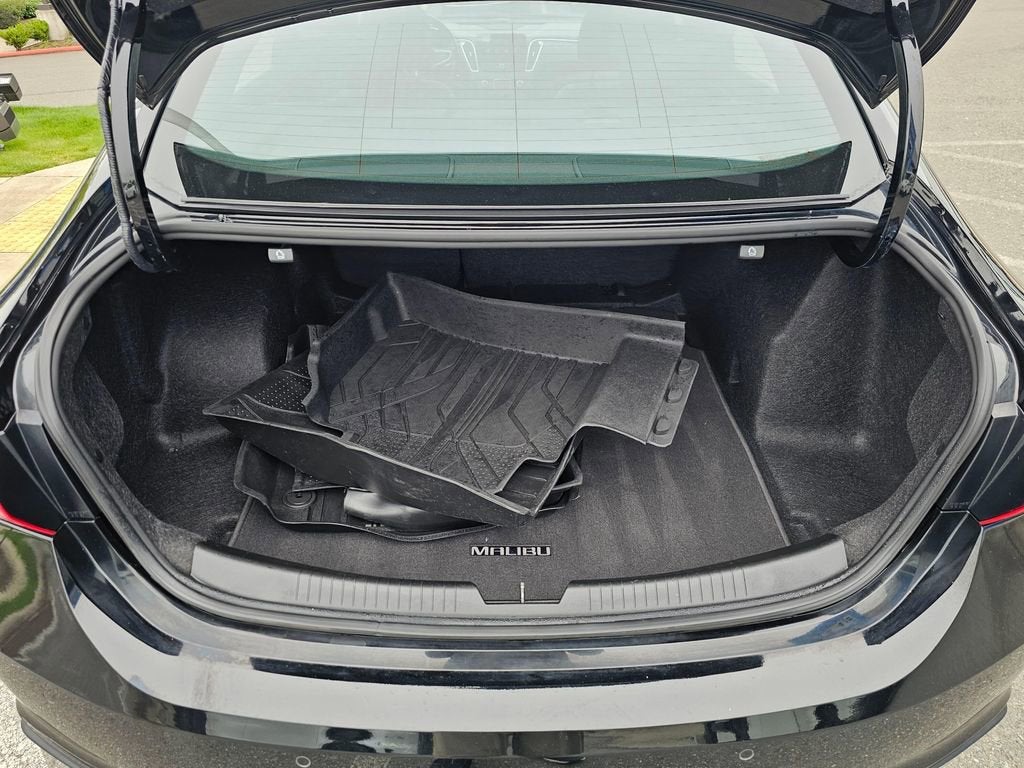 2022 Chevrolet Malibu Base